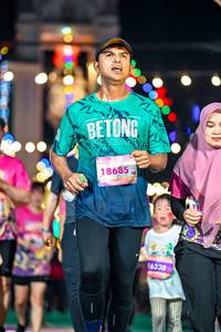 BIB: 18685, 16330
                            <button type="button" onclick="openModal(24688513)" class="btn btn-primary btn-sm float-right btn-popup" data-toggle="modal" data-target=".modal-high-quality">
                        <i class="fas fa-shopping-cart"></i> Add to Cart
                    </button>
                                            <button type="button" onclick="isThisMe(24688513, true)" class="btn btn-success btn-sm float-right btn-popup btn-isme hidden" data-toggle="tooltip" data-placement="bottom" title="นี่คือรูปของคุณใช่ไหม คลิกที่นี่เพื่อเอาเข้าอัลบั้ม">
                        <i class="fas fa-plus"></i> Add to album
                    </button>
                    <button type="button" onclick="isThisMe(24688513, false)" class="btn btn-warning btn-sm float-right btn-popup btn-isnotme hidden">
                        <i class="fas fa-ban"></i> Remove from album
                    </button>